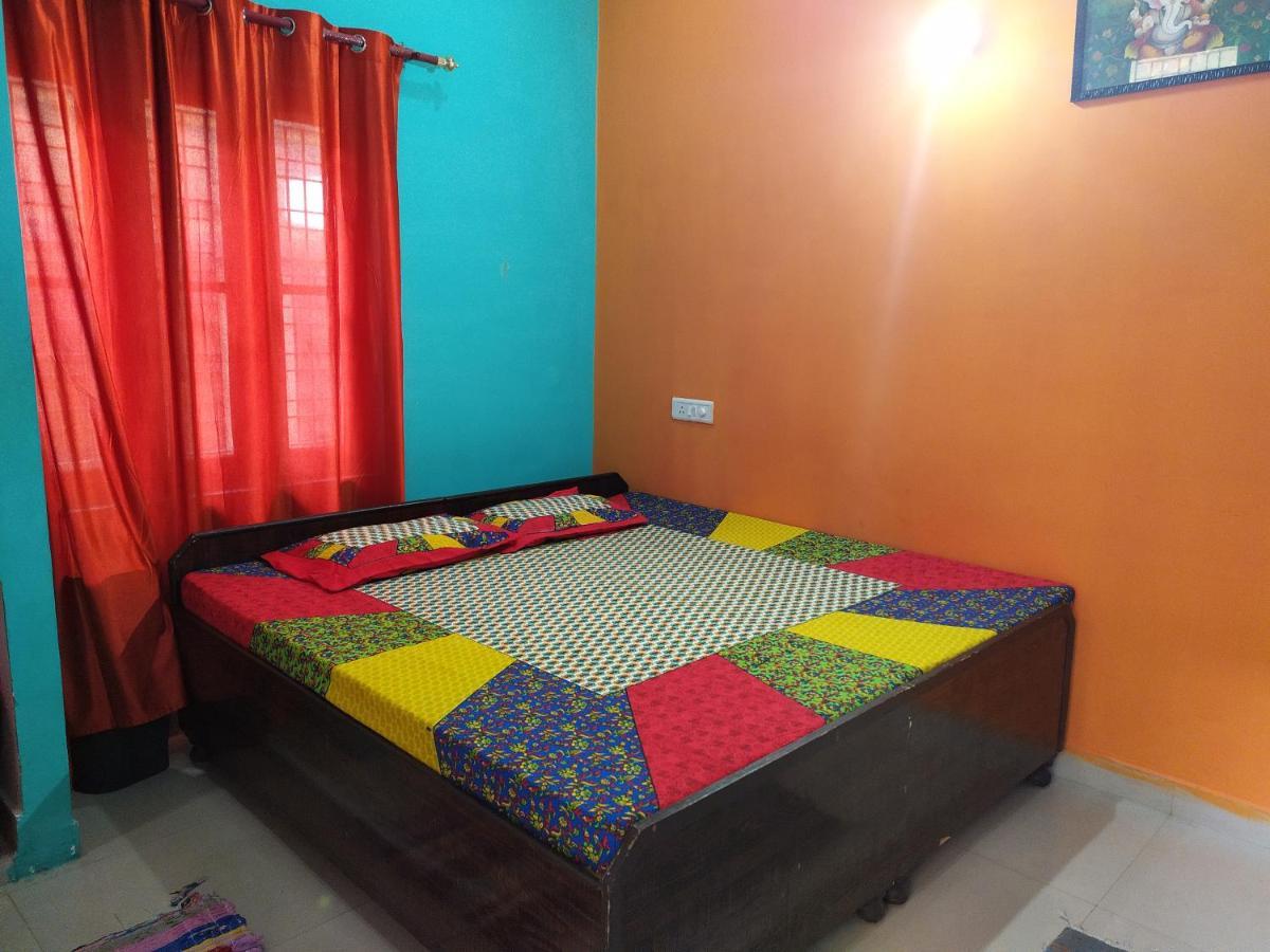 Anjali Home Stay Risikés Kültér fotó