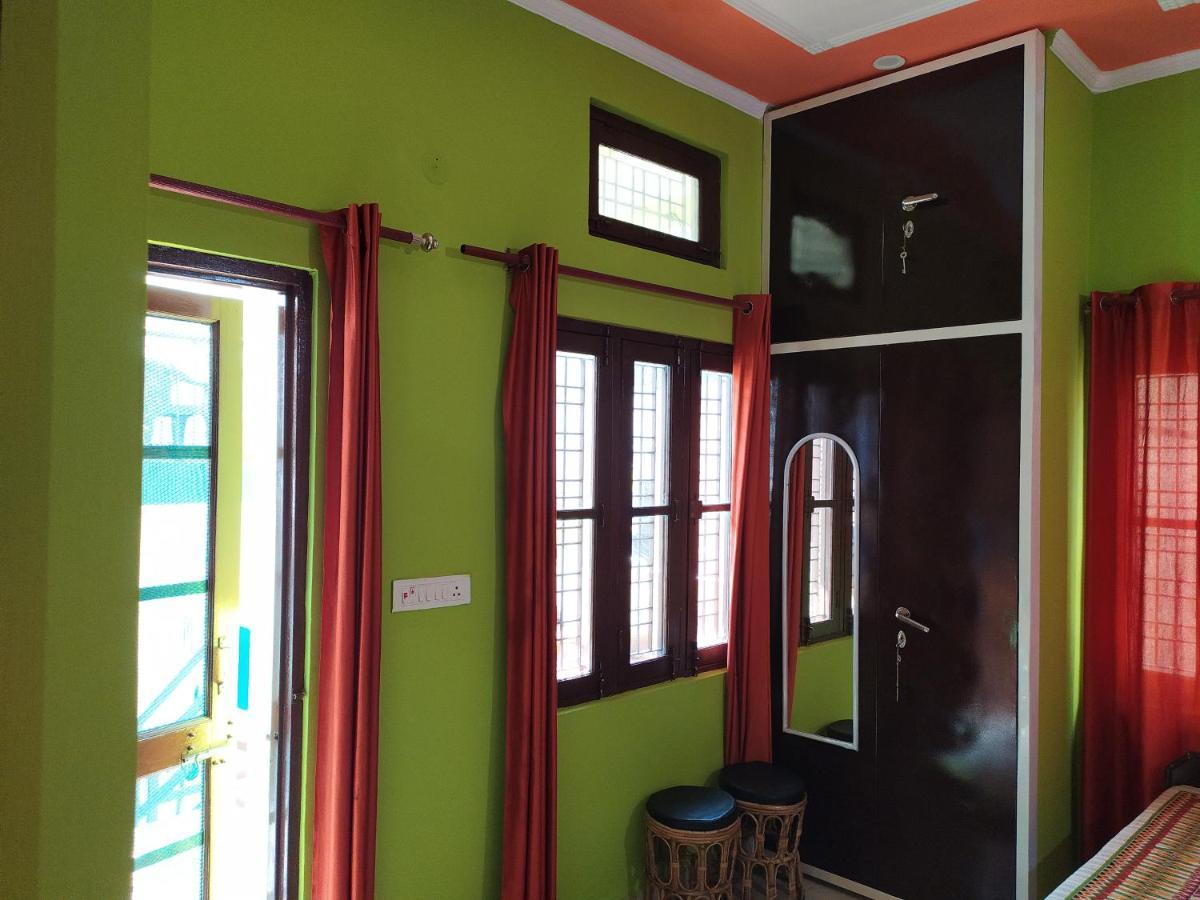 Anjali Home Stay Risikés Kültér fotó