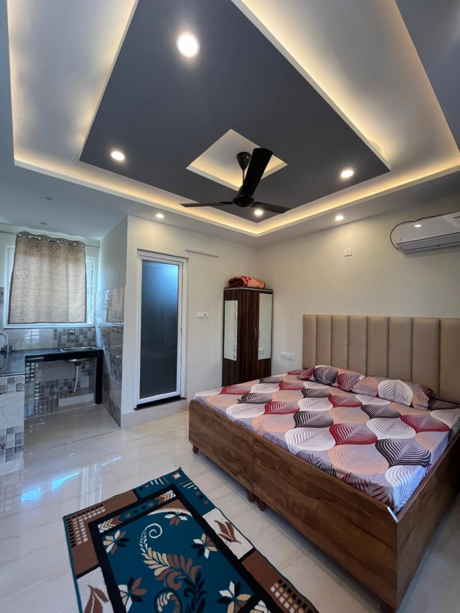 Anjali Home Stay Risikés Kültér fotó