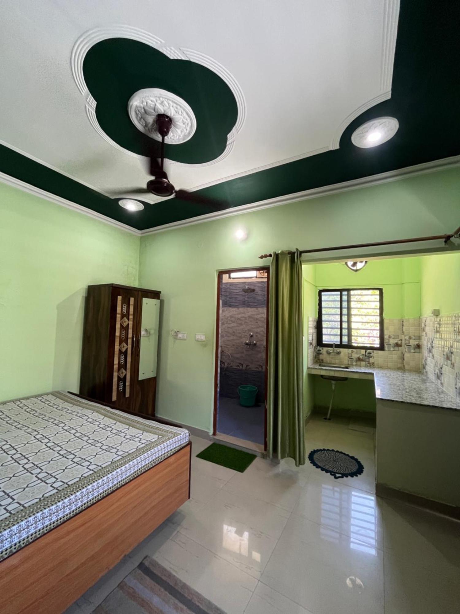 Anjali Home Stay Risikés Kültér fotó