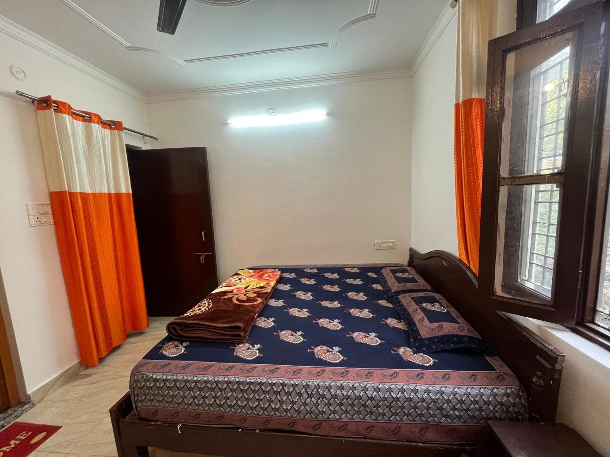 Anjali Home Stay Risikés Kültér fotó