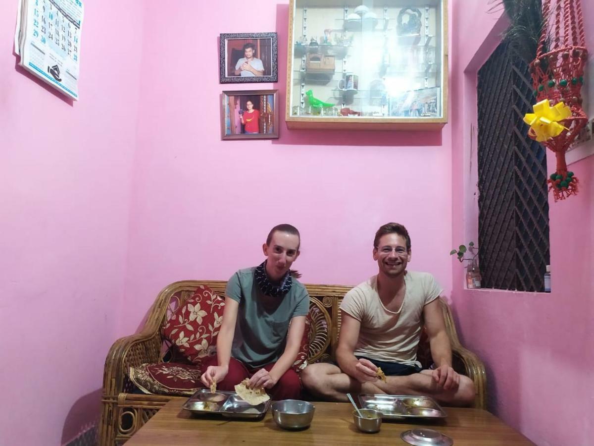 Anjali Home Stay Risikés Kültér fotó